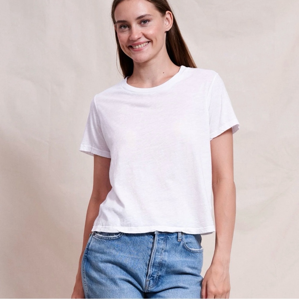 Sundry Crew Neck Tee in Optic White